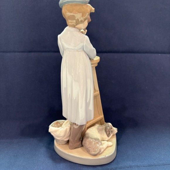 Llardro Little Scuptor - Picture 3 of 5